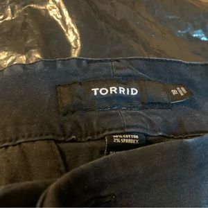Torrid Sz18 black Shorts
